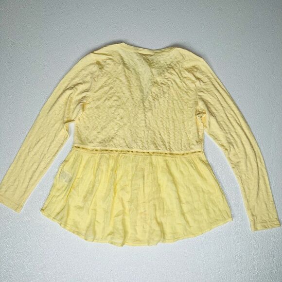 Style & Co Women's Long Sleeve V-Neck Mixed Woven Top Lemon Meringue Size S NWT - Picture 8 of 11